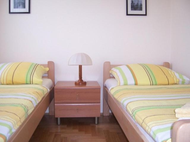 Ara-Aradi Apartment Baska  Bagian luar foto