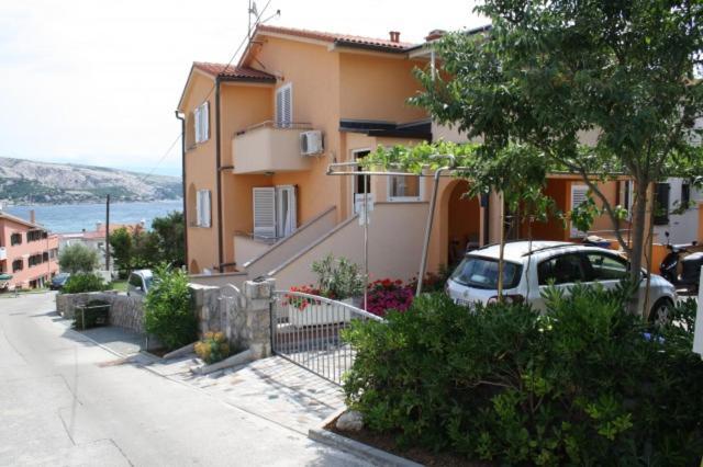 Ara-Aradi Apartment Baska  Bagian luar foto
